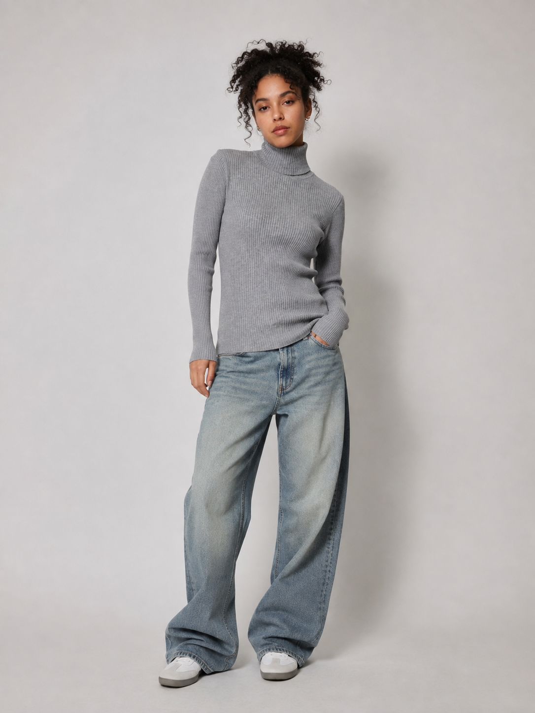 TURTLENECK NOA