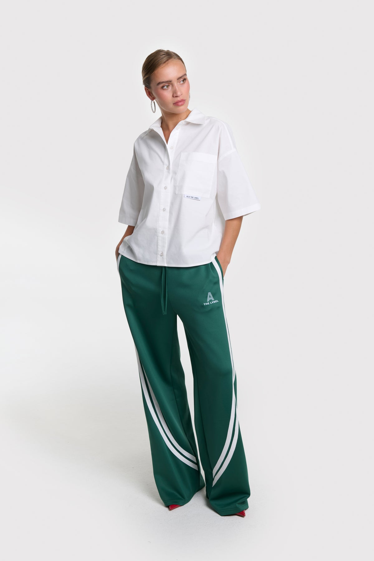 CLEAN POPLIN SHORTSLEEVE BLOUSE