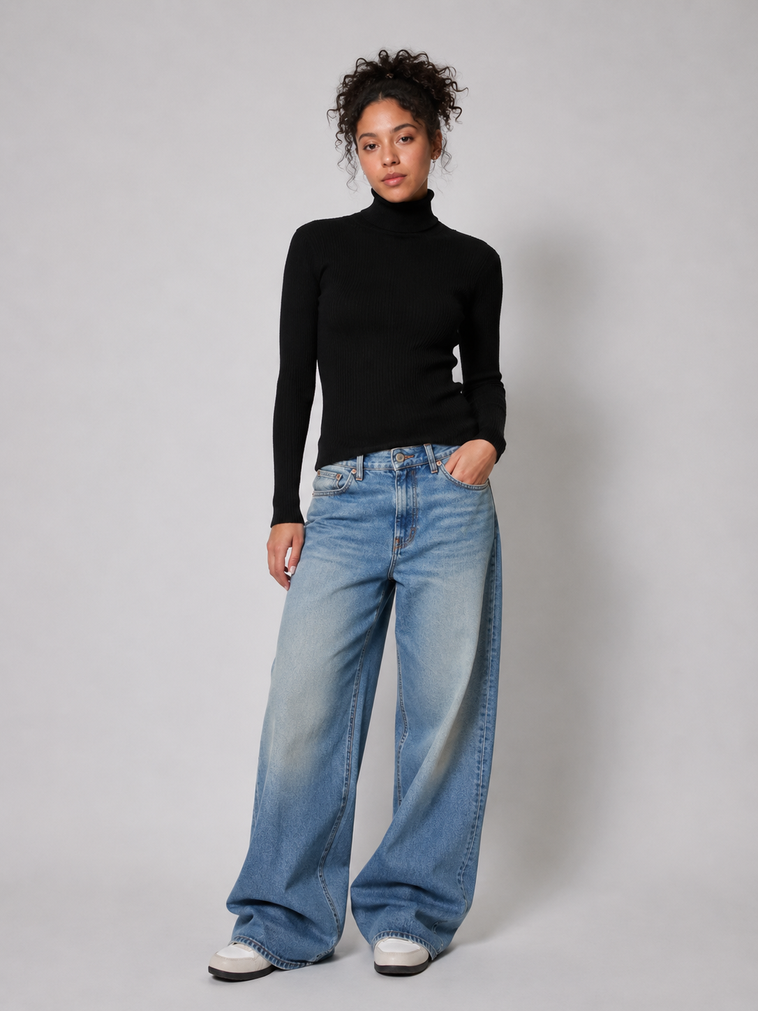 TURTLENECK NOA